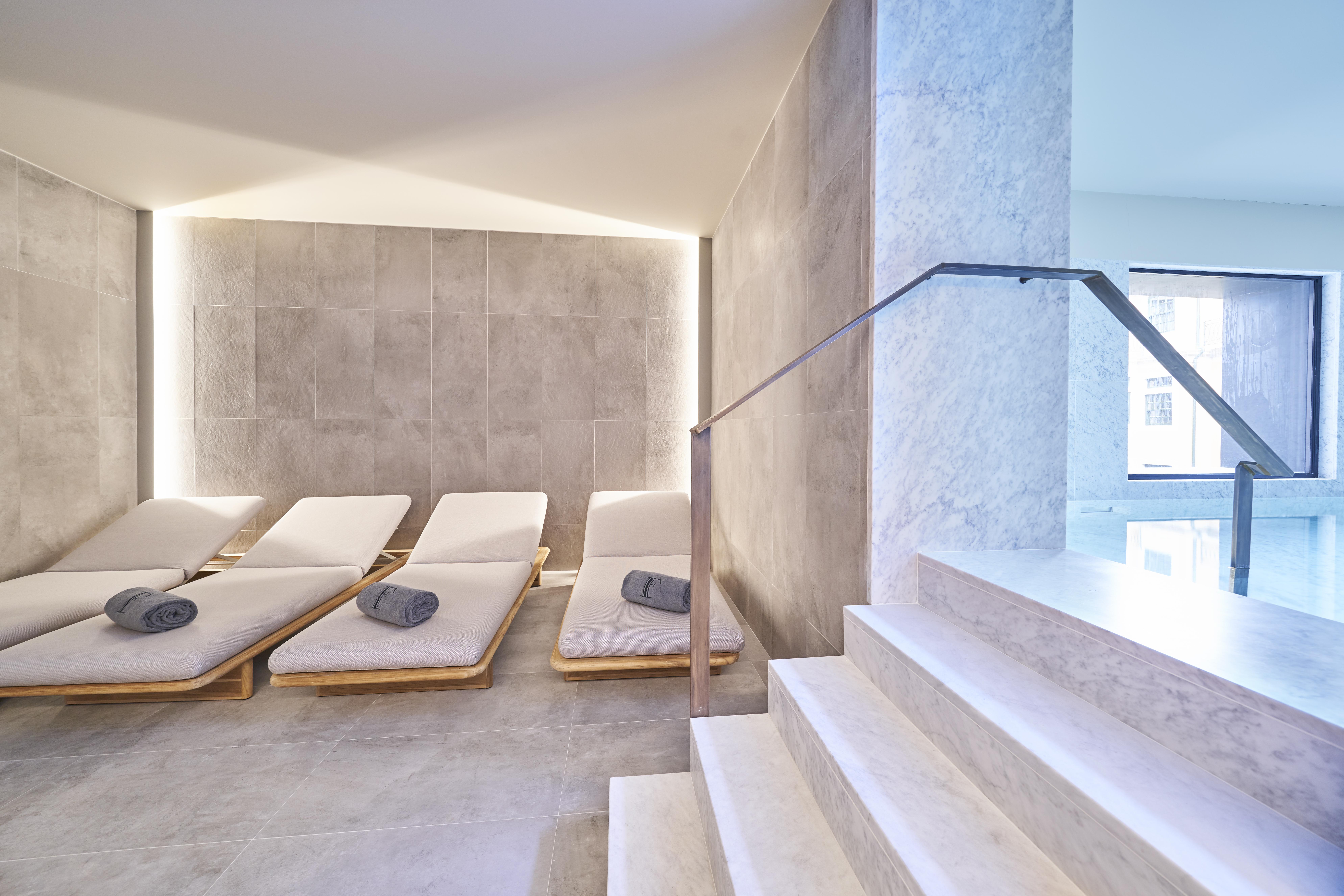 Portobay Flores Extérieur photo The spa at The Westin Palace, Madrid